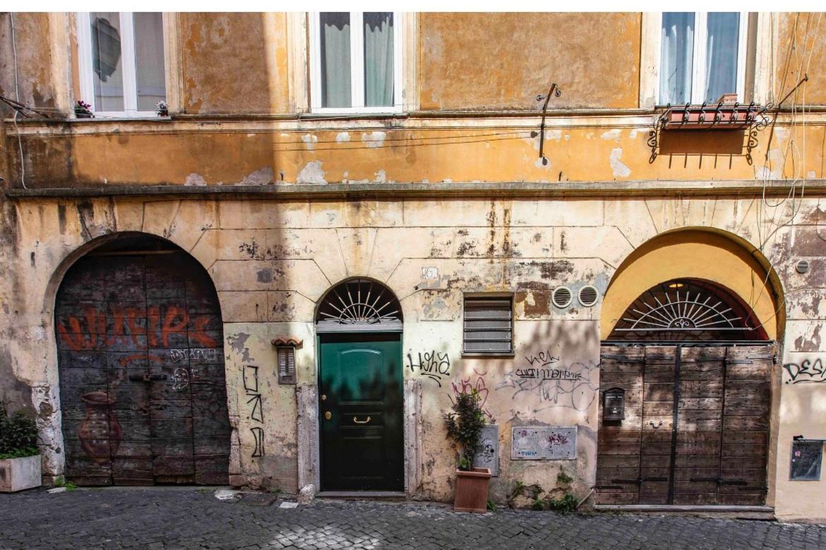 Roma Trastevere Accomodation Villa Bagian luar foto