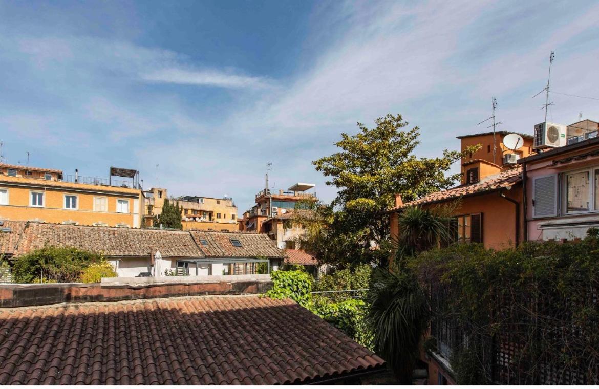 Roma Trastevere Accomodation Villa Bagian luar foto